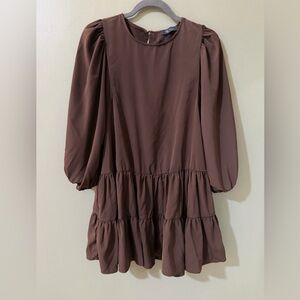 KLD women's long sleeve tiered dress in mocha size medium